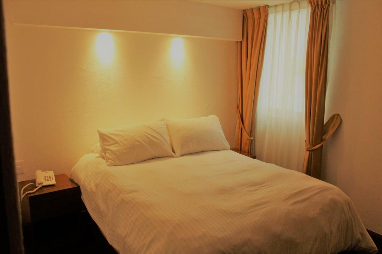 Condesa Suites เม็กซิโกซิตี้ ภายนอก รูปภาพ